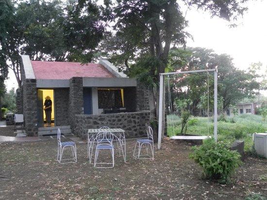 Hotel Kailas Ellora Exterior photo